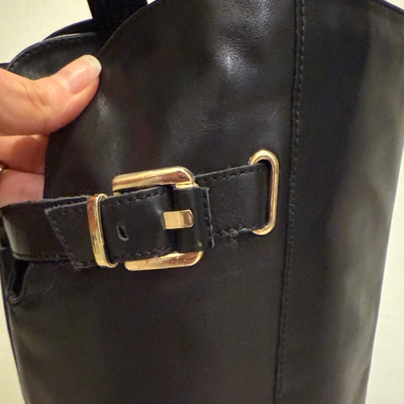 Black Knee-High Leather Boots - Picture 4 of 6